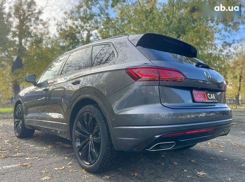 Volkswagen Touareg 2022 - фото 21