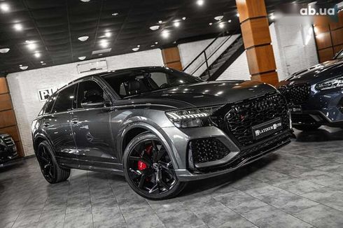 Audi RS Q8 2020 - фото 7