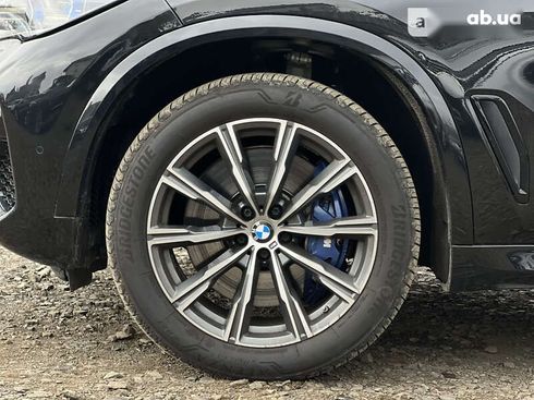 BMW X5 M 2021 - фото 23