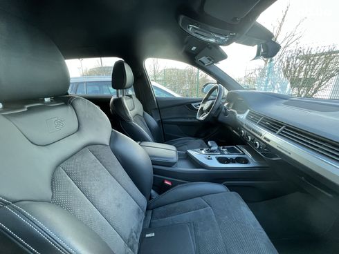 Audi Q7 2018 - фото 14