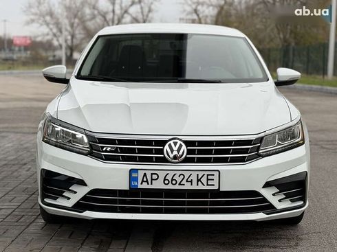 Volkswagen Passat 2018 - фото 7