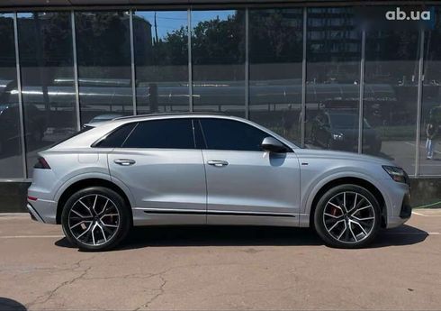 Audi Q8 2019 - фото 2