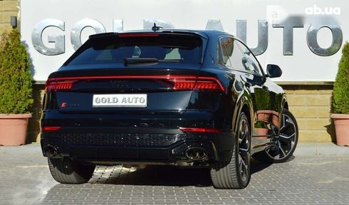 Audi RS Q8 2021 - фото 15