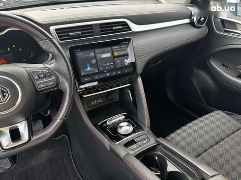MG ZS EV 2022 - фото 21
