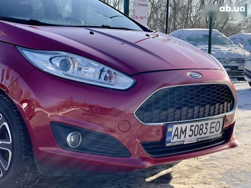 Ford Fiesta 2016 - фото 8