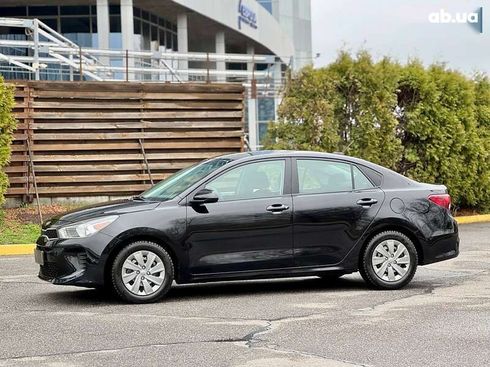 Kia Rio 2020 - фото 3