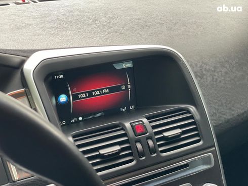 Volvo XC60 2015 черный - фото 21