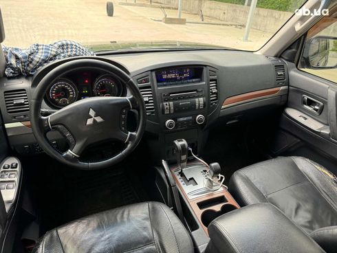 Mitsubishi Pajero Wagon 2008 черный - фото 13