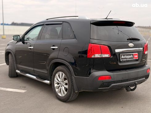 Kia Sorento 2009 черный - фото 9