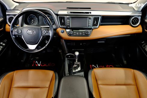 Toyota RAV4 2017 белый - фото 7