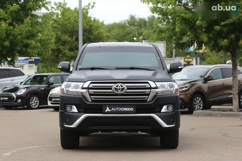 Toyota Land Cruiser 2011 - фото 2