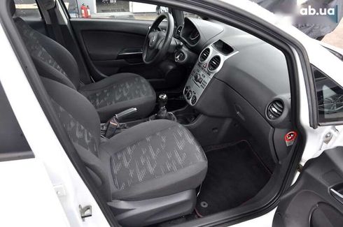 Opel Corsa 2012 - фото 17