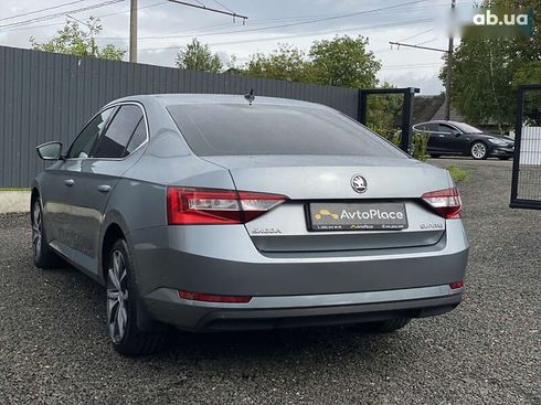 Skoda Superb 2017 - фото 29