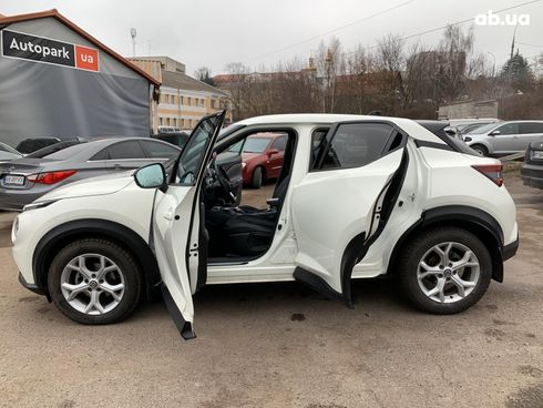 Nissan Juke 2021 белый - фото 19