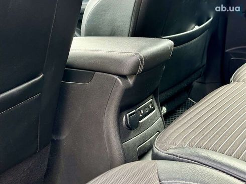 Renault Scenic 2017 - фото 30