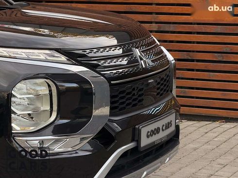 Mitsubishi Outlander 2022 - фото 12