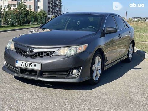 Toyota Camry 2013 - фото 18