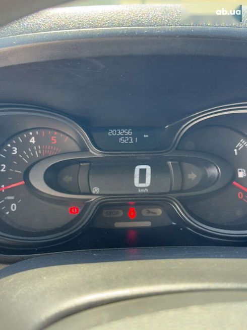 Renault Trafic 2018 - фото 21
