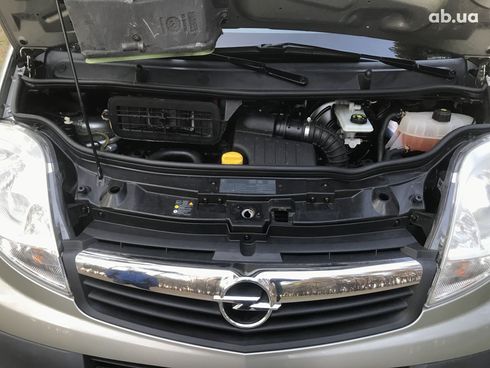 Opel Vivaro 2012 серый - фото 13