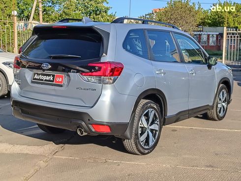 Subaru Forester 2022 серый - фото 14