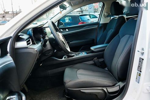 Kia K5 2021 - фото 25