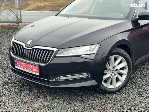 Skoda Superb 2020 - фото 11