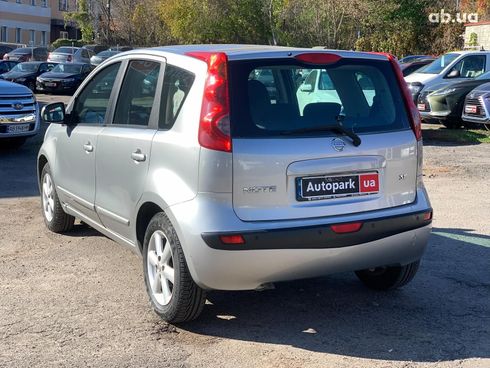 Nissan Note 2007 серый - фото 7