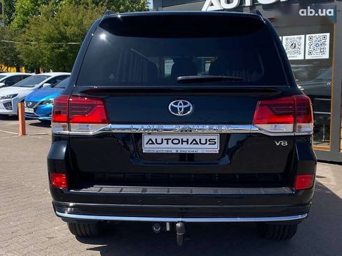 Toyota Land Cruiser 2020 - фото 7