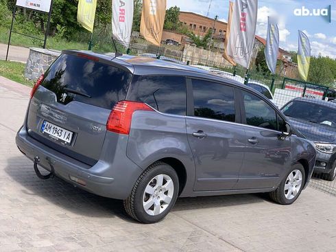 Peugeot 5008 2011 - фото 15