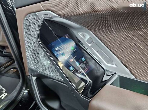 BMW i7 2024 - фото 13