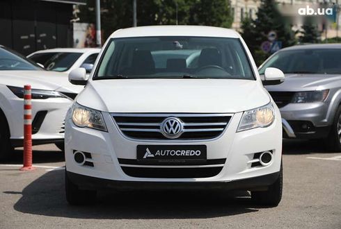 Volkswagen Tiguan 2010 - фото 2