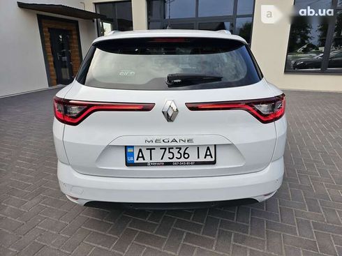 Renault Megane 2019 - фото 16