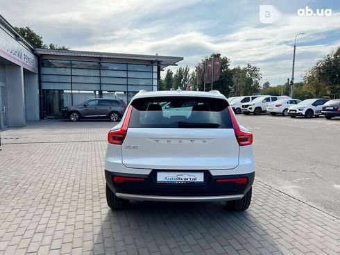 Volvo XC40 2021 - фото 7