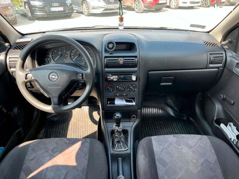 Opel Astra 2001 серый - фото 24