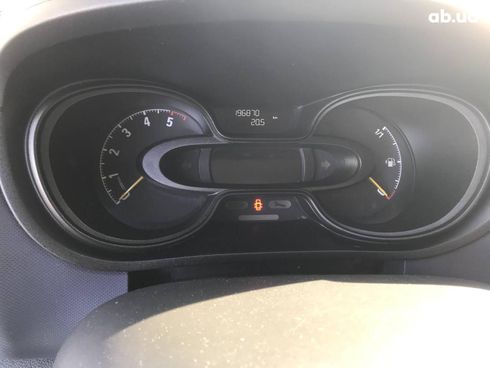Opel Vivaro 2015 белый - фото 17