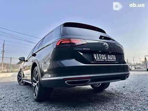 Volkswagen passat alltrack 2018 - фото 9