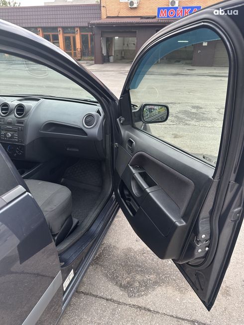 Ford Fiesta 2008 серый - фото 11