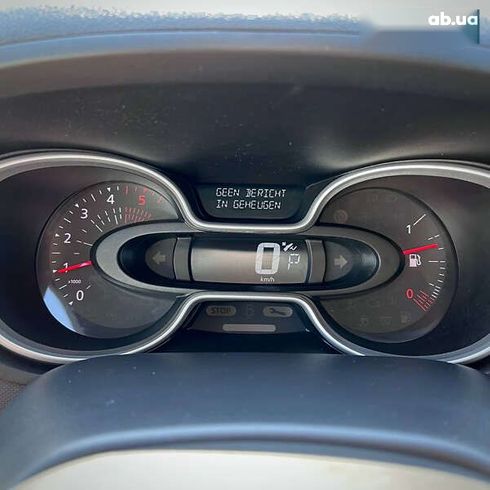 Renault Trafic 2021 - фото 23