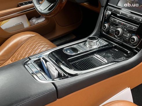 Jaguar XJ 2017 белый - фото 24