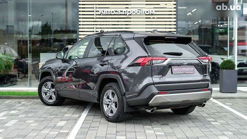 Toyota RAV4 2024 - фото 2