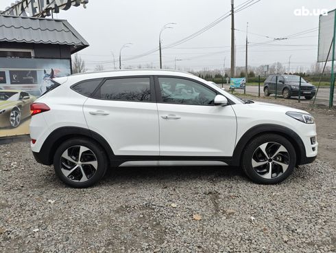 Hyundai Tucson 2018 белый - фото 4