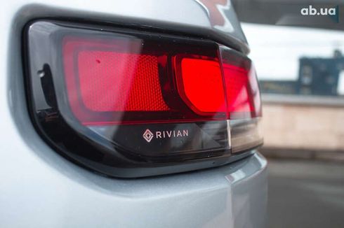 Rivian R1S 2023 - фото 29