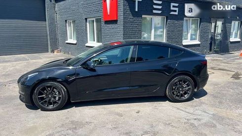 Tesla Model 3 2021 - фото 8