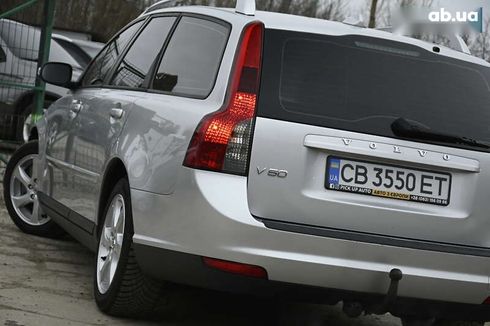 Volvo V50 2009 - фото 9