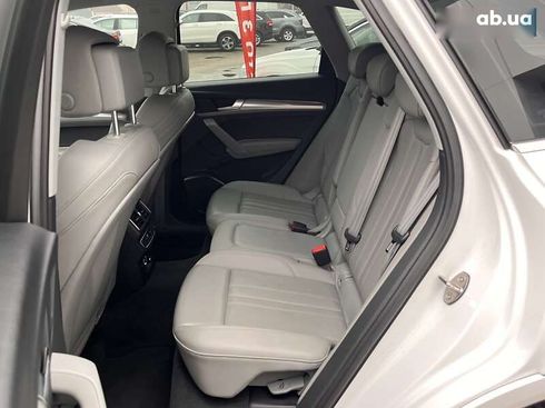 Audi Q5 2017 - фото 25
