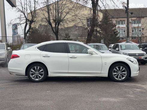 Infiniti Q70 2013 белый - фото 13