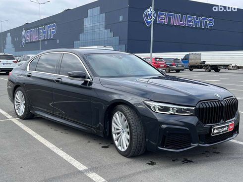 BMW 7 серия 2018 черный - фото 52