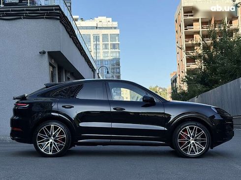 Porsche Cayenne Coupe 2024 - фото 17