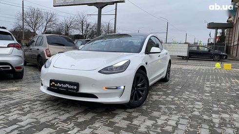 Tesla Model 3 2022 - фото 9