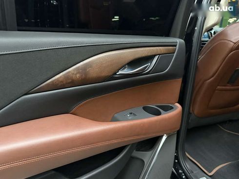 Cadillac Escalade 2014 - фото 28